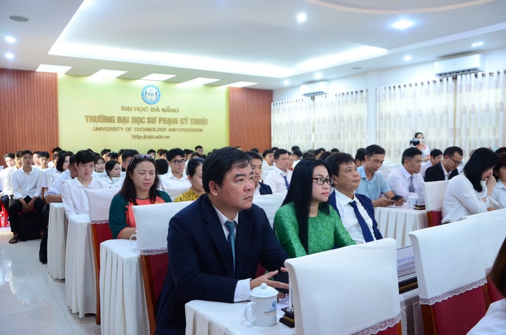 Trường Đại học Sư phạm Kỹ thuật - Đại học Đà Nẵng đã long trọng tổ chức Lễ khai giảng năm học 2025 - 2026 (Ảnh Đ.Minh)