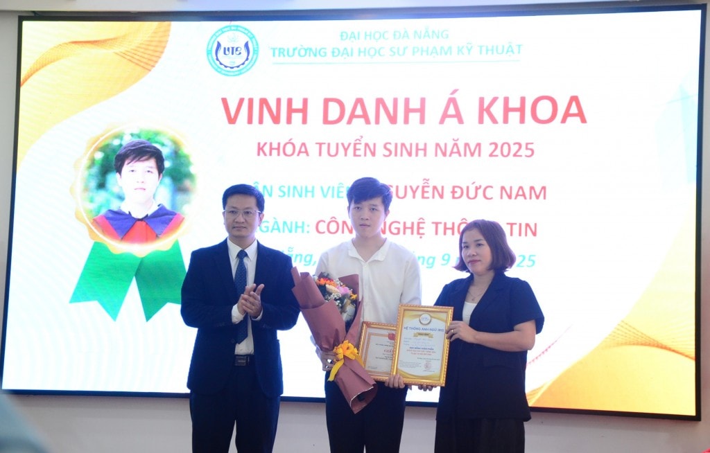 Tuyên dương đồng Á khoa Nguyễn Ngọc Hải và Nguyễn Đức Nam 