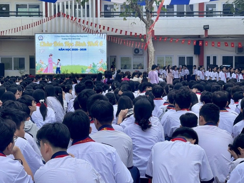 TP Hồ Chí Minh rộn ràng không khí khai giảng