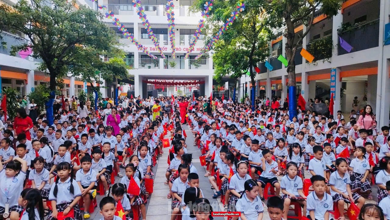 Học sinh Thủ đô háo hức đón Lễ khai giảng năm học mới