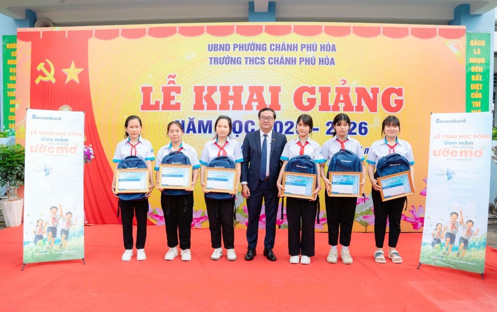 Trường THCS Chánh Phú Hòa TP Hồ Chí Minh