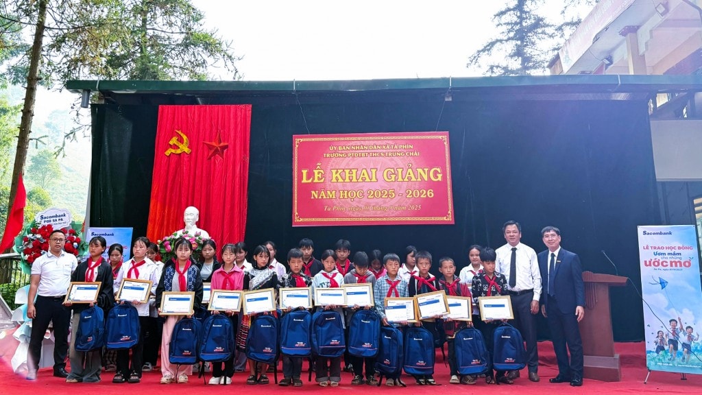 Trường PTDTBT-THCS Trung Chải, Lào Cai