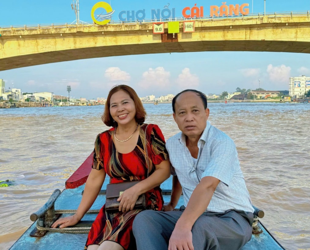 Những người cha mẹ hạnh phúc khi có những đứa con hiếu nghĩa
