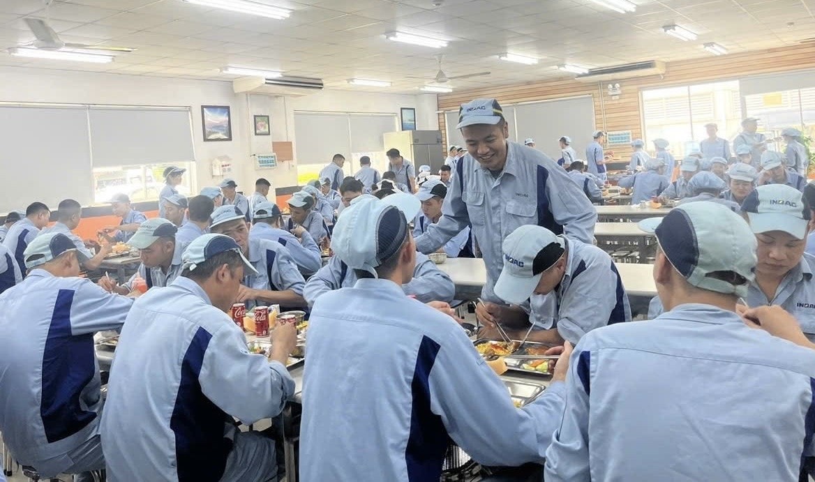 Bữa cơm Công đoàn ấm áp tại Công ty TNHH INOAC Việt Nam