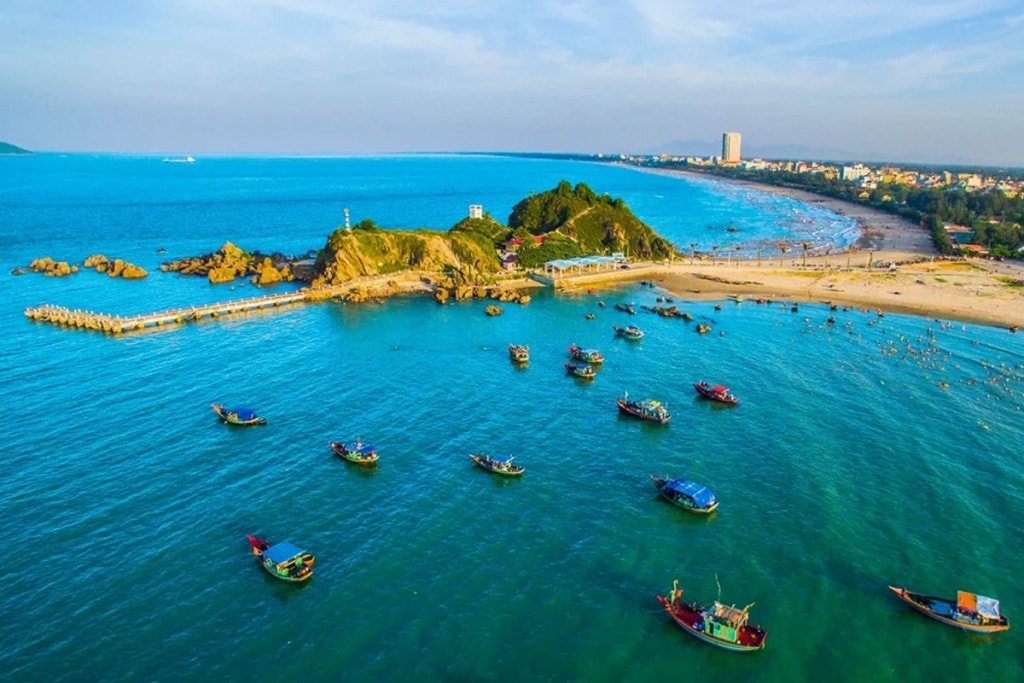 Biển Cửa Lò và dòng Lam Giang thơ mộng – hình ảnh biểu tượng của Nghệ A