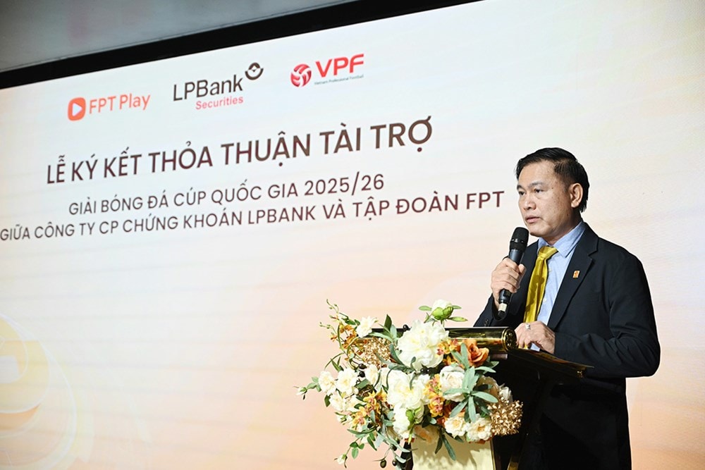 9-tran-anh-tu.jpeg