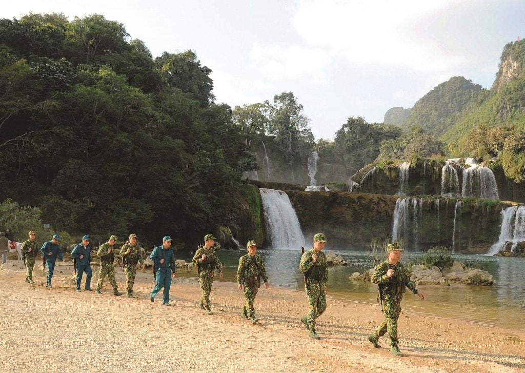30 năm Vietravel - Hơn một thập kỷ “Áo ấm cho em” lan tỏa yêu thương