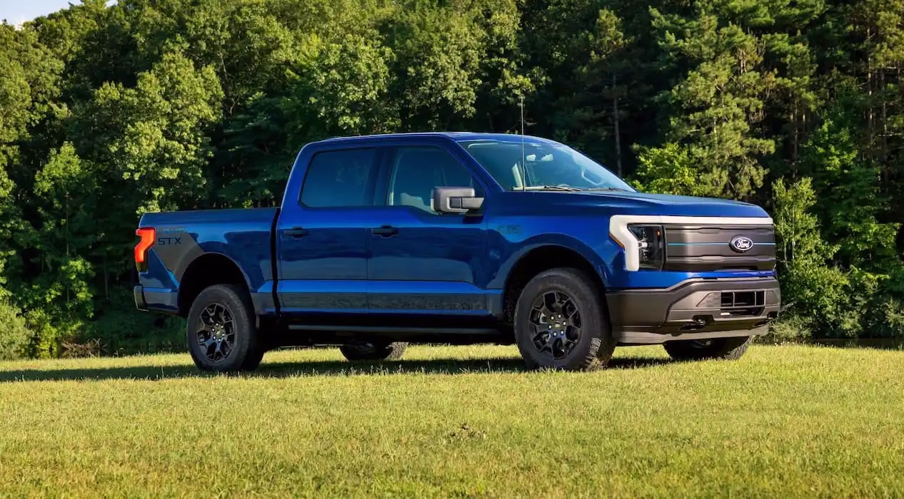 ford-f-150-lightning-stx.jpg