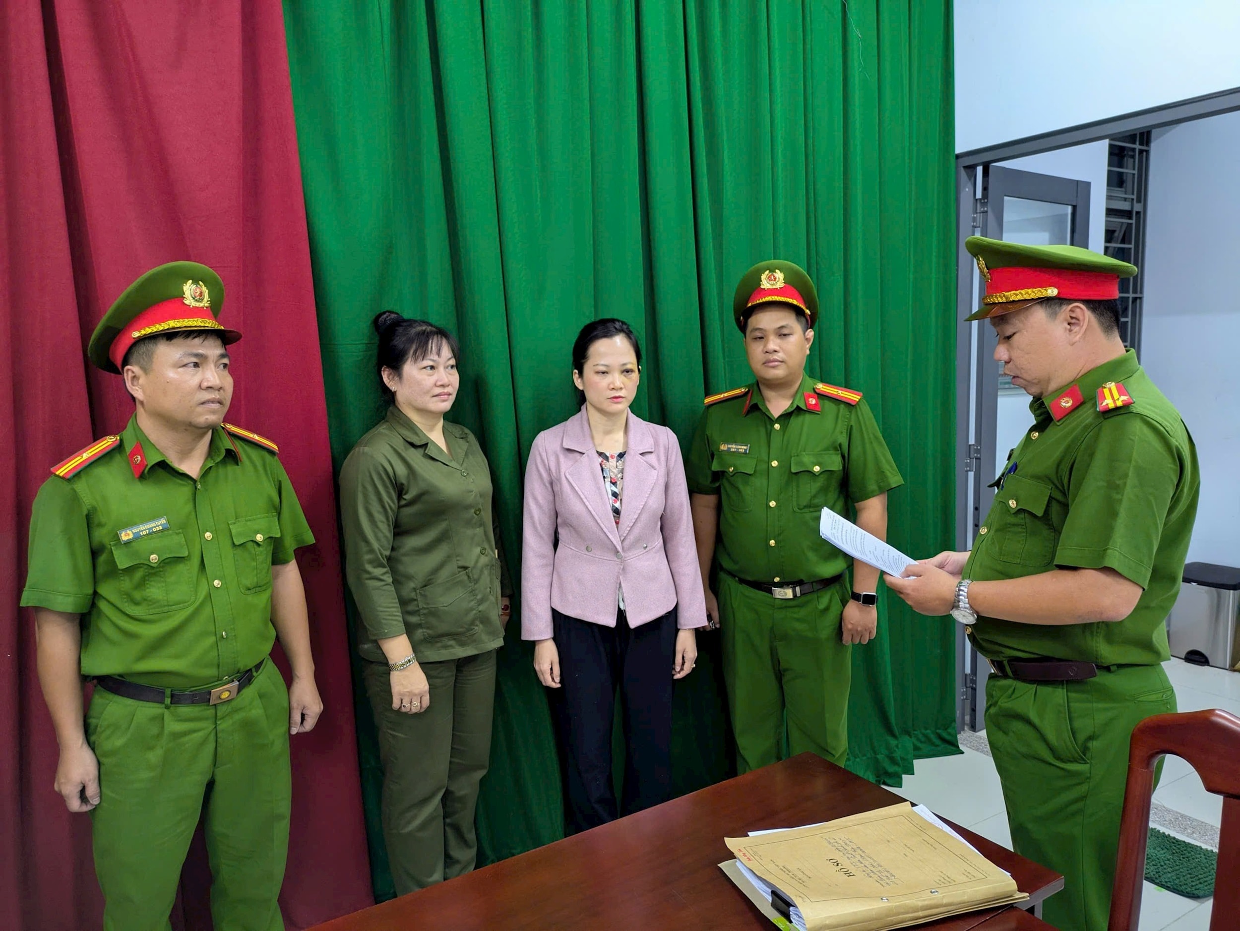 anh-1-nha-khoa-tuyet-chinh.jpg