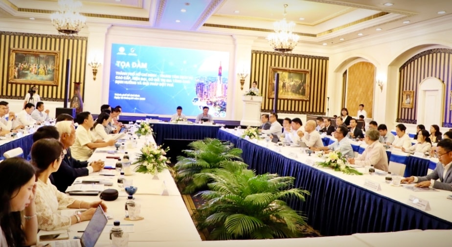 12.9_toan-canh-toa-dam.jpg