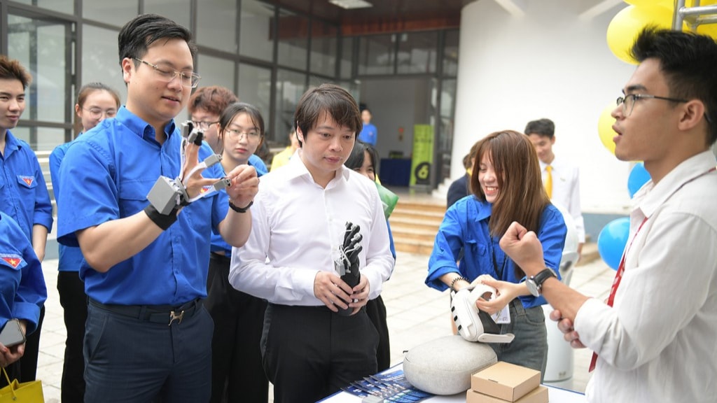 Ngày hội quảng bá sản phẩm và kết nối đầu tư, phát động cuộc thi 'Sao Kim' 2025.