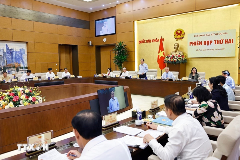 chu-tich-quoc-hoi-chu-tri-phien-hop-thu-hai-hoi-dong-bau-cu-quoc-gia-15-2.jpg