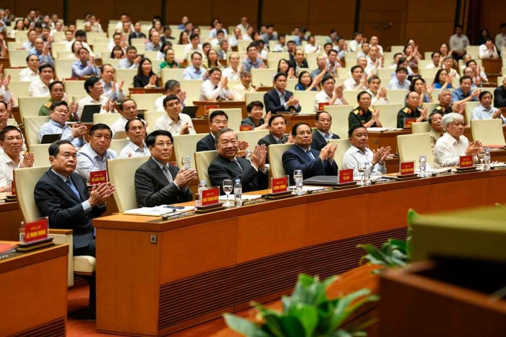 Tổng Bí thư Tô Lâm và các đại biểu tham dự Hội nghị tại điểm cầu chính Phòng họp Diên Hồng, Nhà Quốc hội, Hà Nội.