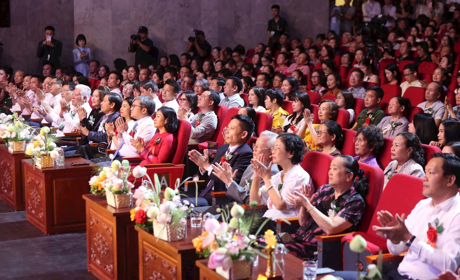 dai-bieu-onst.jpg