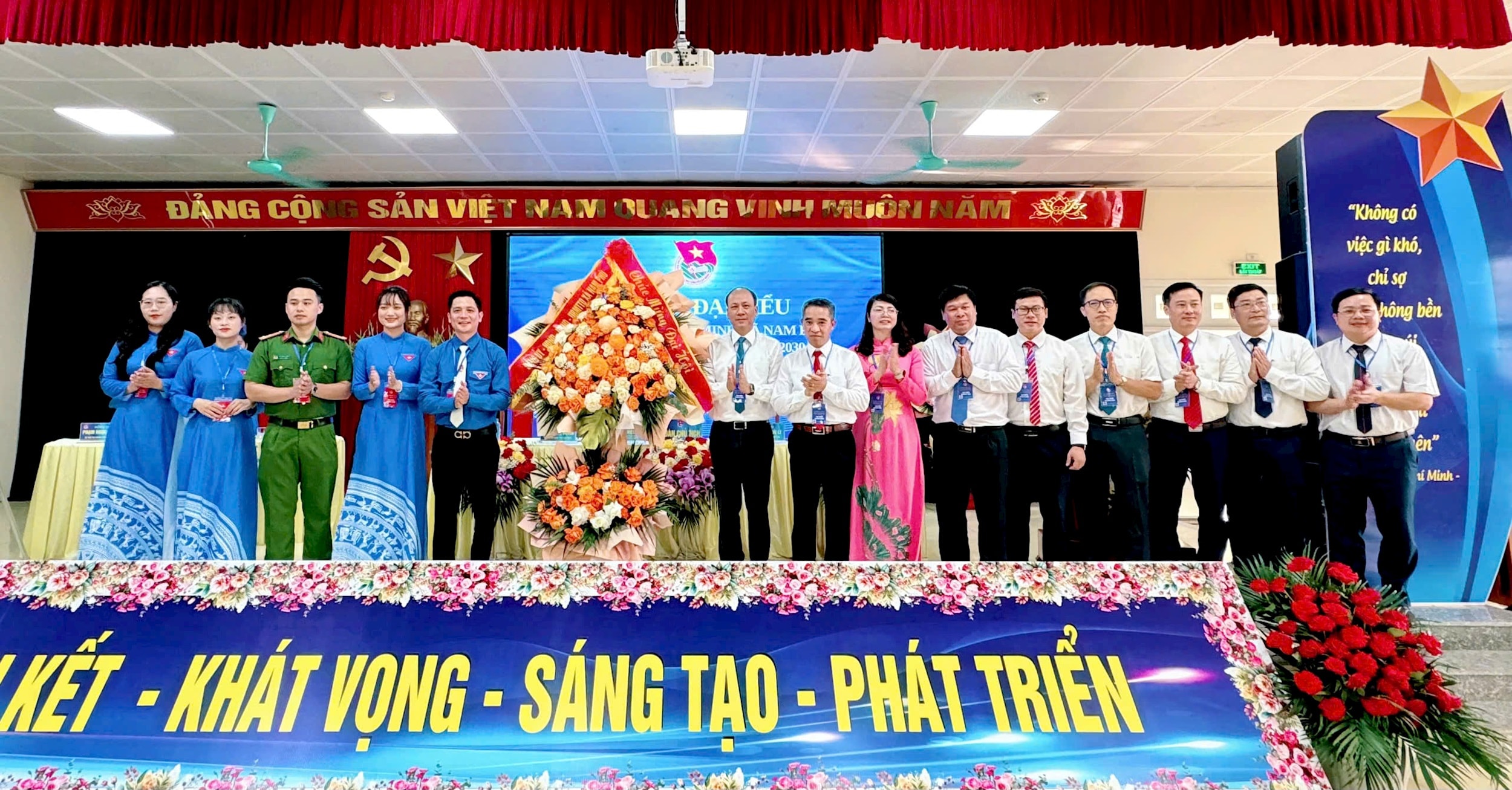 nam-phu-2.jpg