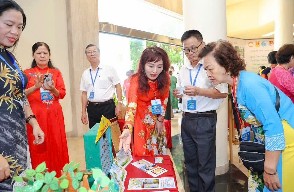 ngoc-ha.jpg