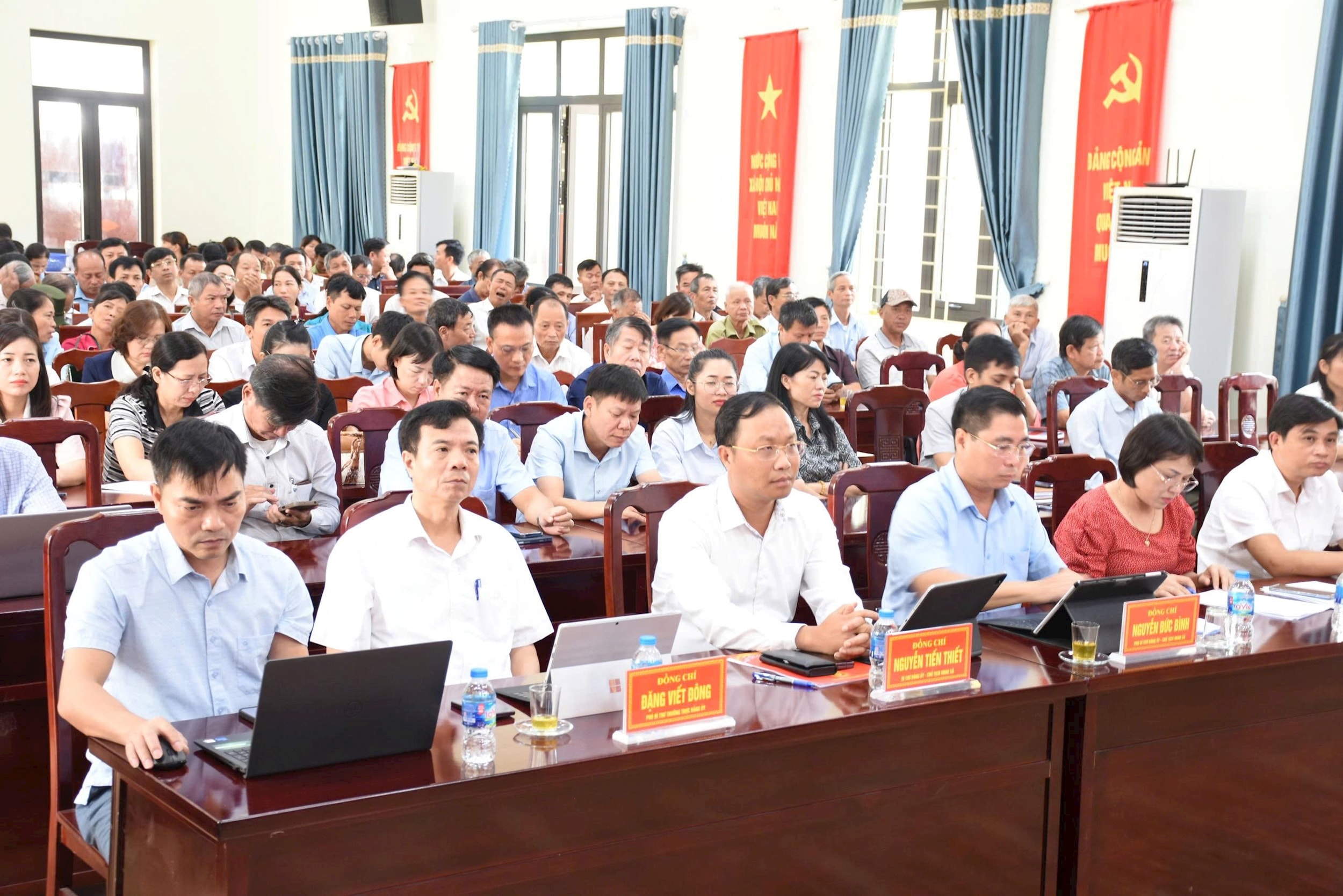 23-9-xa-ung-hoa.jpg
