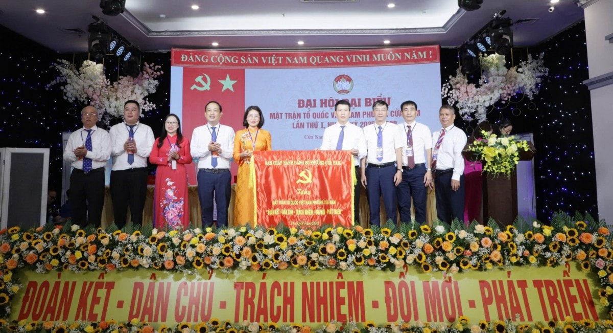 Đoàn kết, đổi mới, xây dựng phường Cửa Nam giàu đẹp, văn minh, hạnh phúc