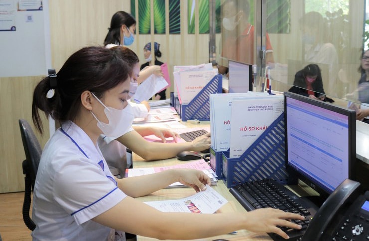 Electronic patient records help save printing costs and reduce the pressure of storing paper records..jpg