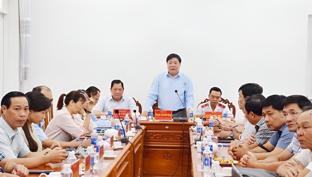 Chủ tịch UBND tỉnh Cà Mau Phạm Thành Ngại nhấn mạnh tinh thần minh bạch trong đối thoại.