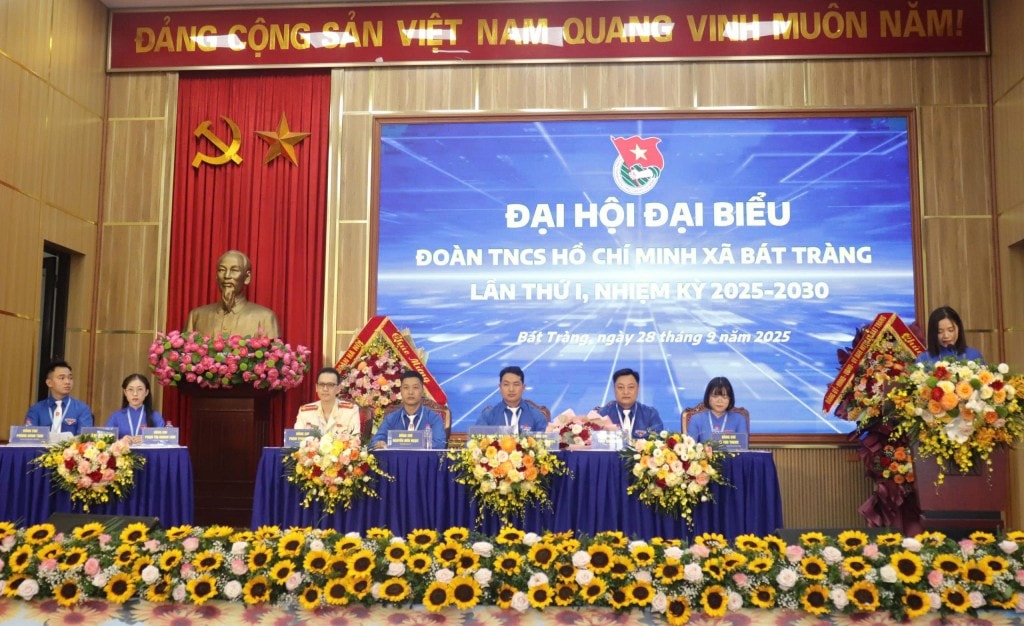 Đoàn Chủ tịch điều hành Đại hội