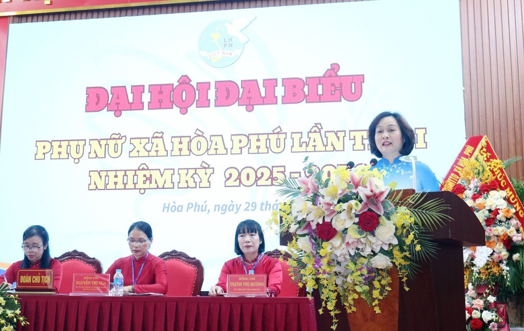đồng chí Phạm Thị Thanh Hương, Phó Chủ tịch Thường trực Hội LHPN TP Hà Nội đồng chí Phạm Thị Thanh Hương, Phó Chủ tịch Thường trực Hội LHPN TP Hà Nội