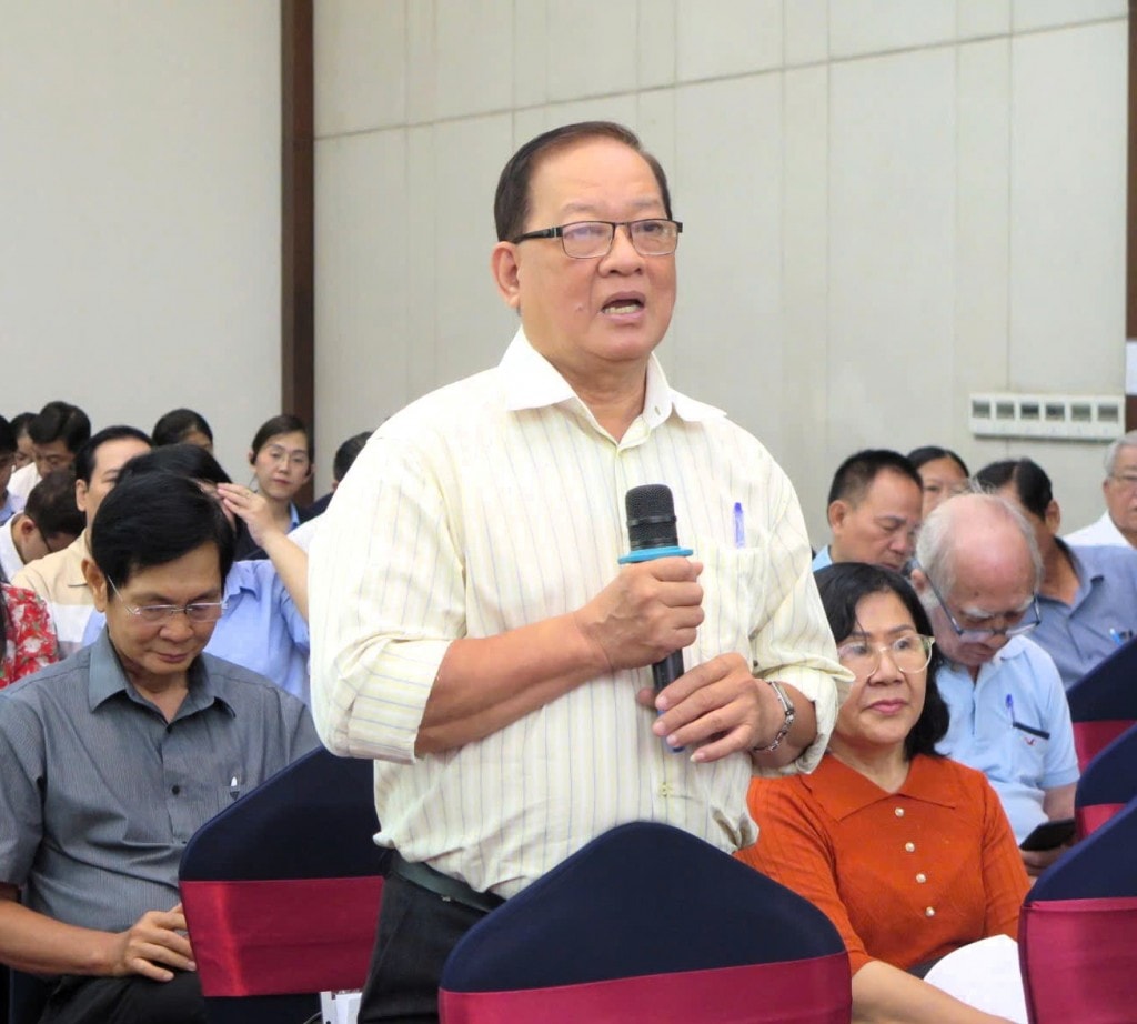 Đại biểu tham gia đóng góp ý kiến