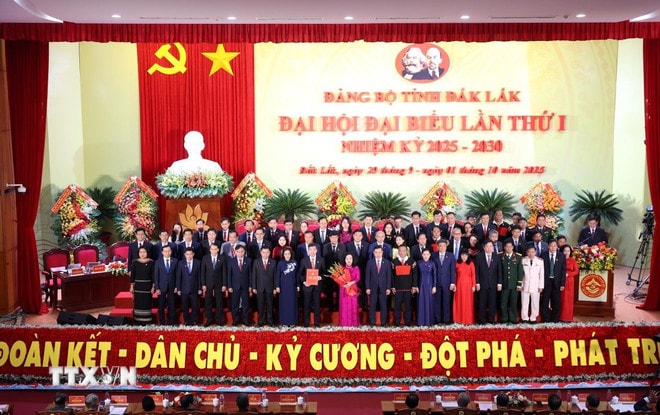 ttxvn-dai-hoi-dai-bieu-dang-bo-tinh-dak-lak-lan-thu-nhat-3009-2.jpg