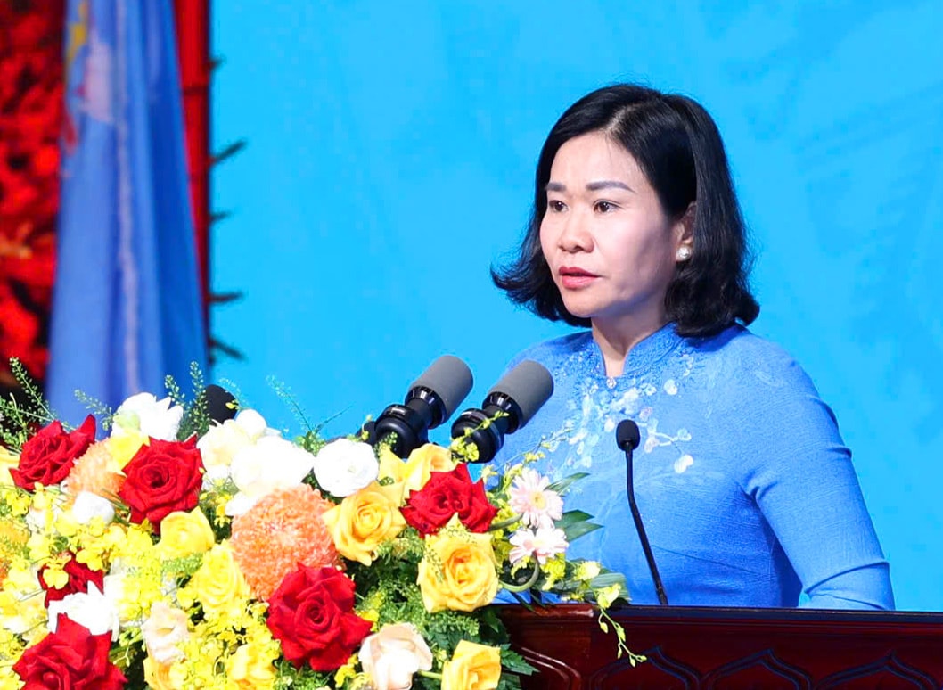 tuyen.jpg