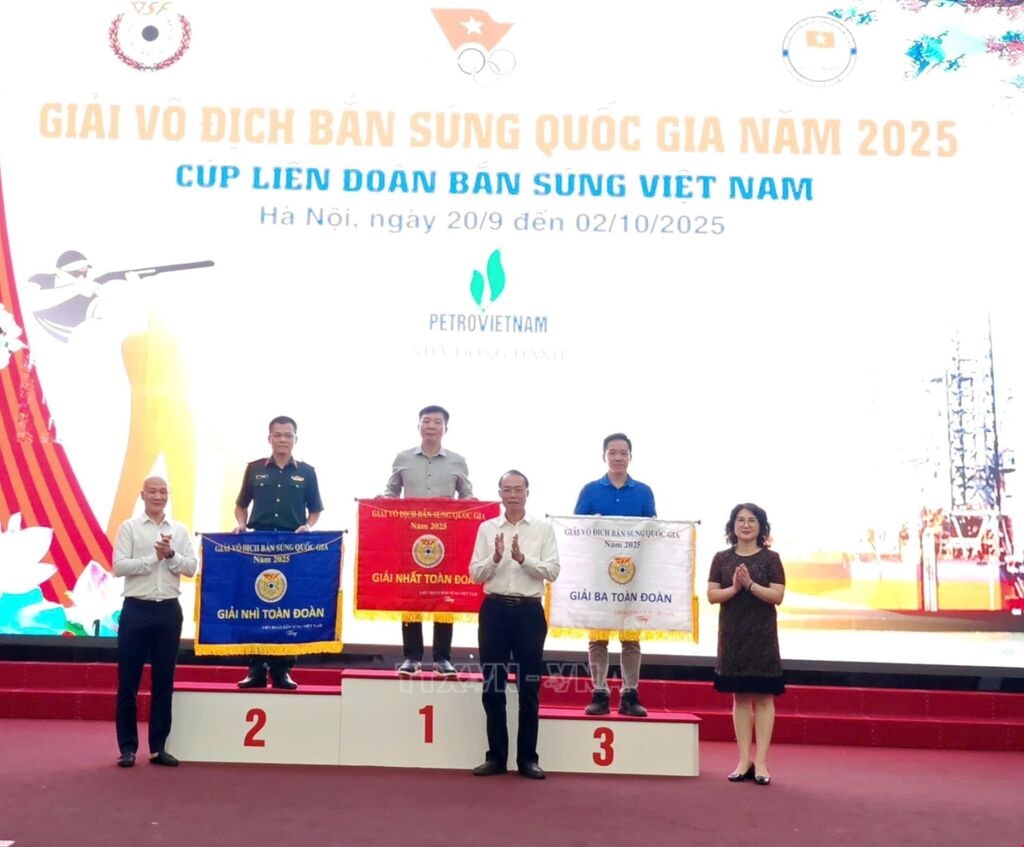 2-nhat-toan-doan.jpeg