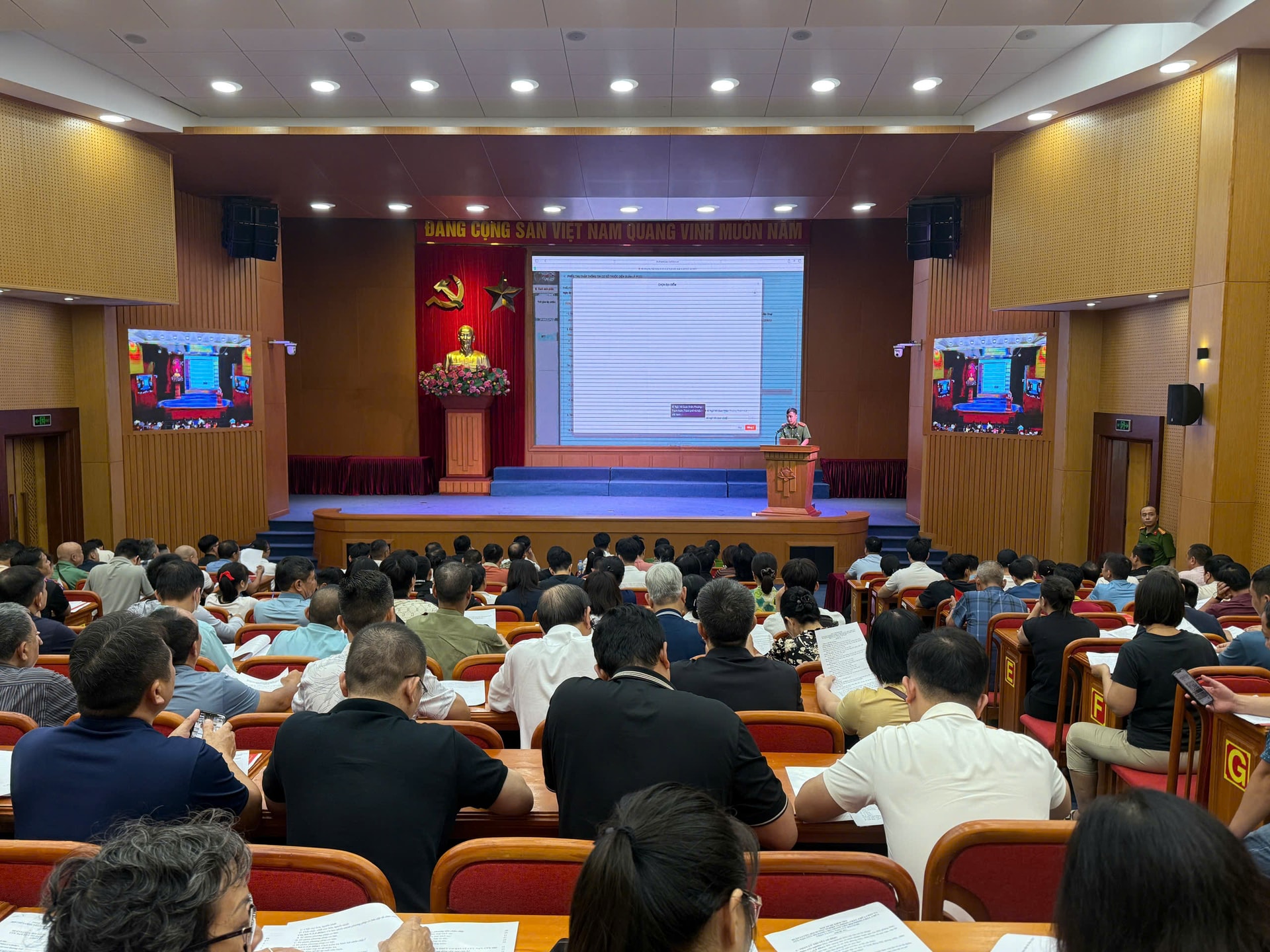 pccc2.jpg