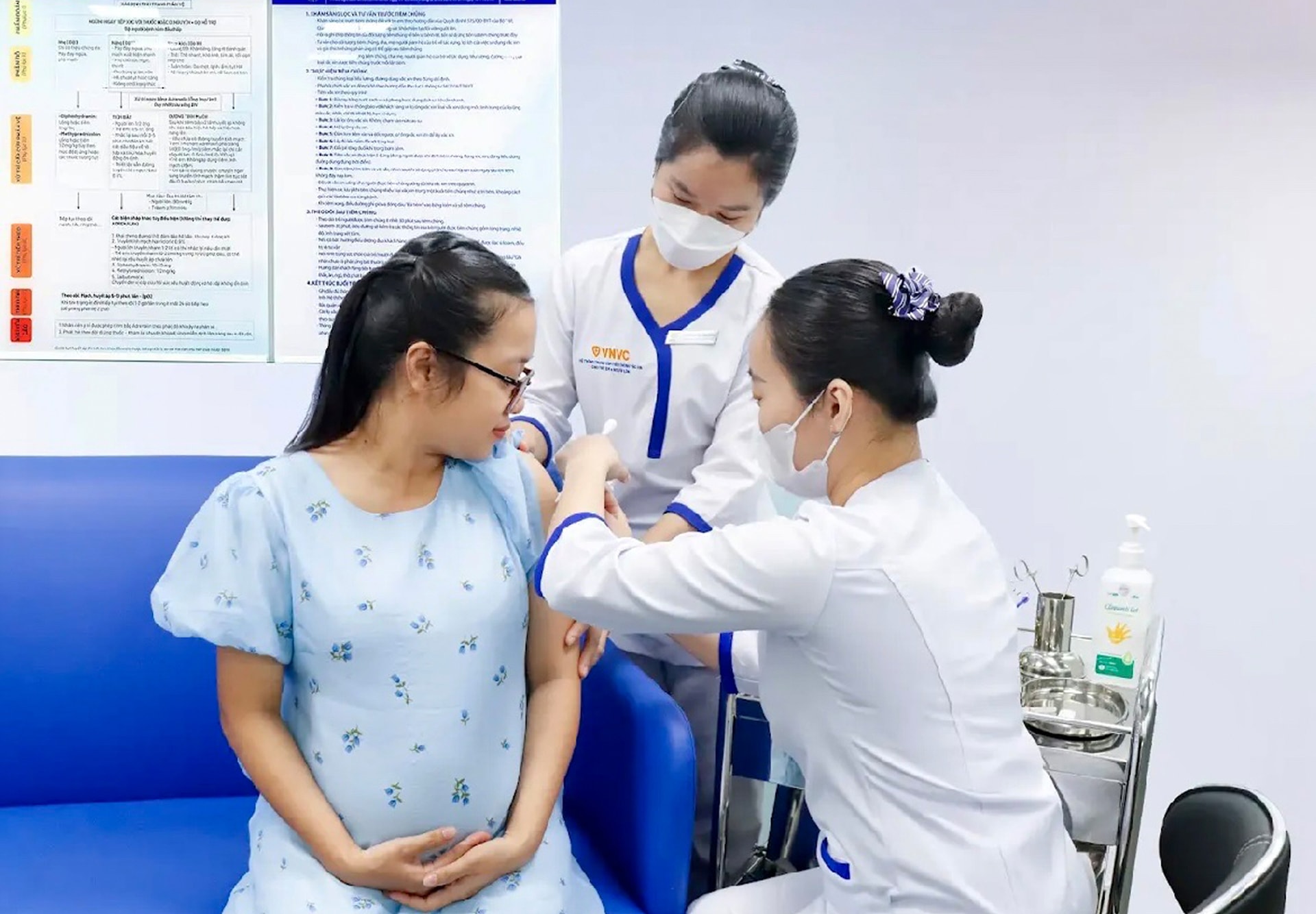 tiem-vac-xin.jpg?w=1130