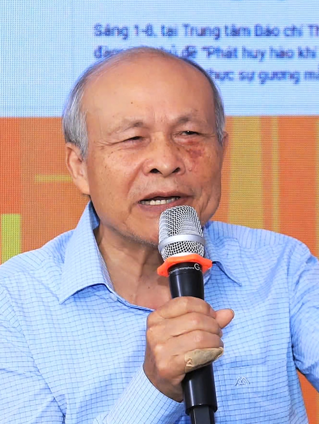 yk-tran-viet-luu-1.jpg