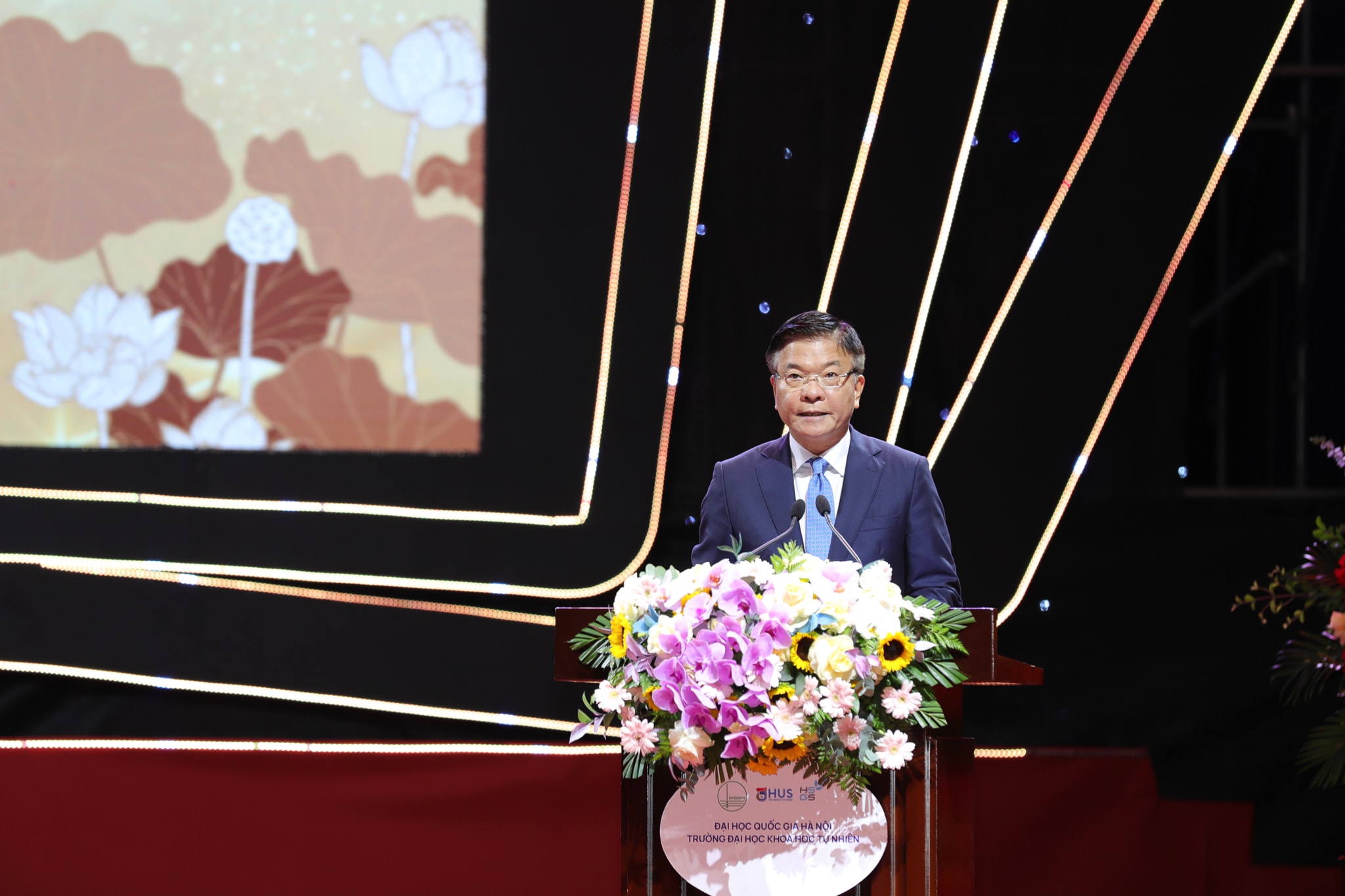 0410-60-nam-chuyen-tong-hop-1.jpg