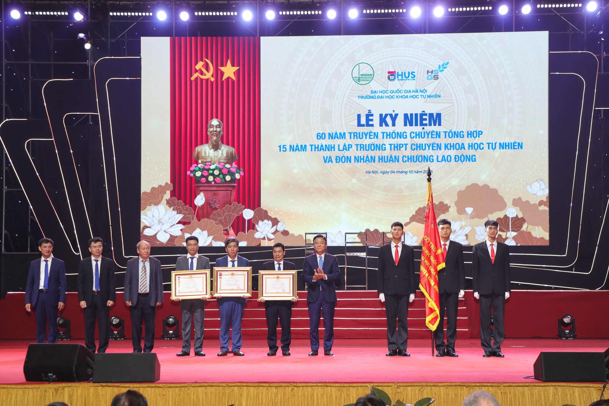 0410-60-nam-chuyen-tong-hop-3.jpg