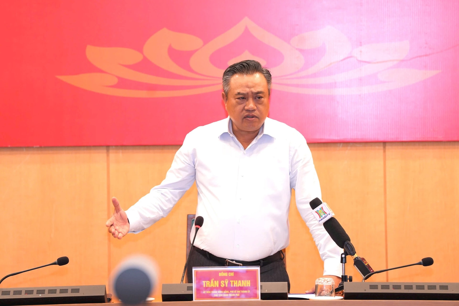 ha-noi-chu-tich.jpg