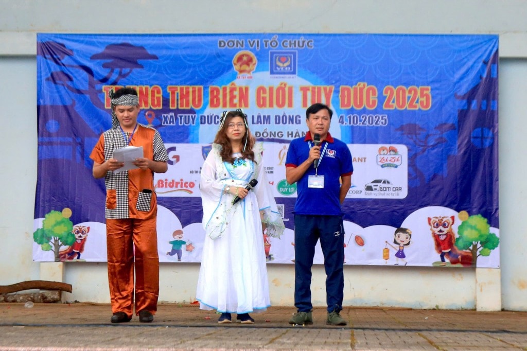 Ông Đào Quang Tới, Trưởng Ban tổ chức chia sẻ tại chương trình
