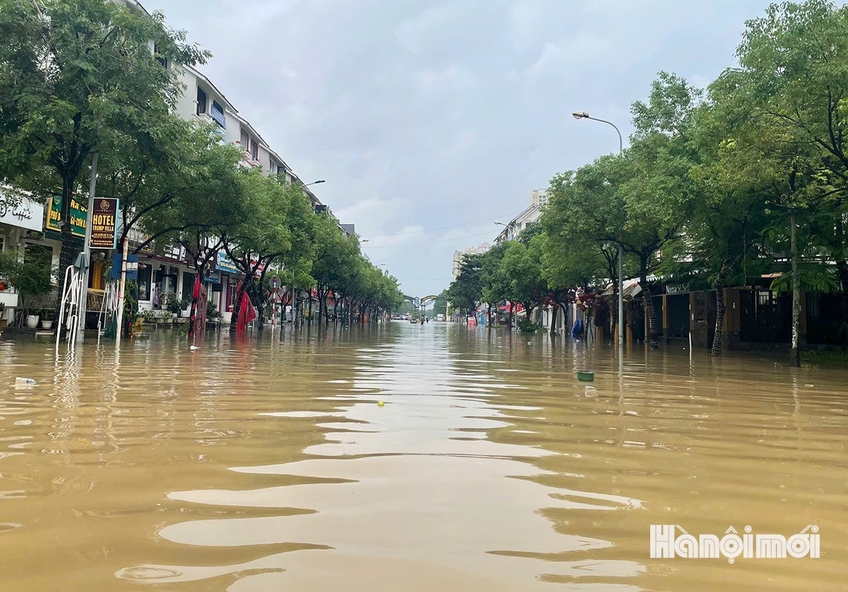 [Podcast] Tin tức ngày 7-10: Hà Nội: 30 trường học bị ngập, hàng nghìn người dân bị mất điện sau bão số 11