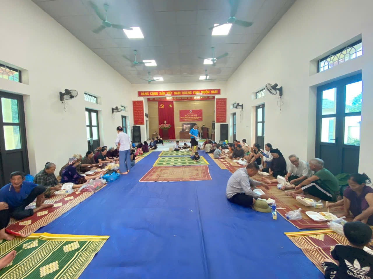 4-trung-gia.jpg