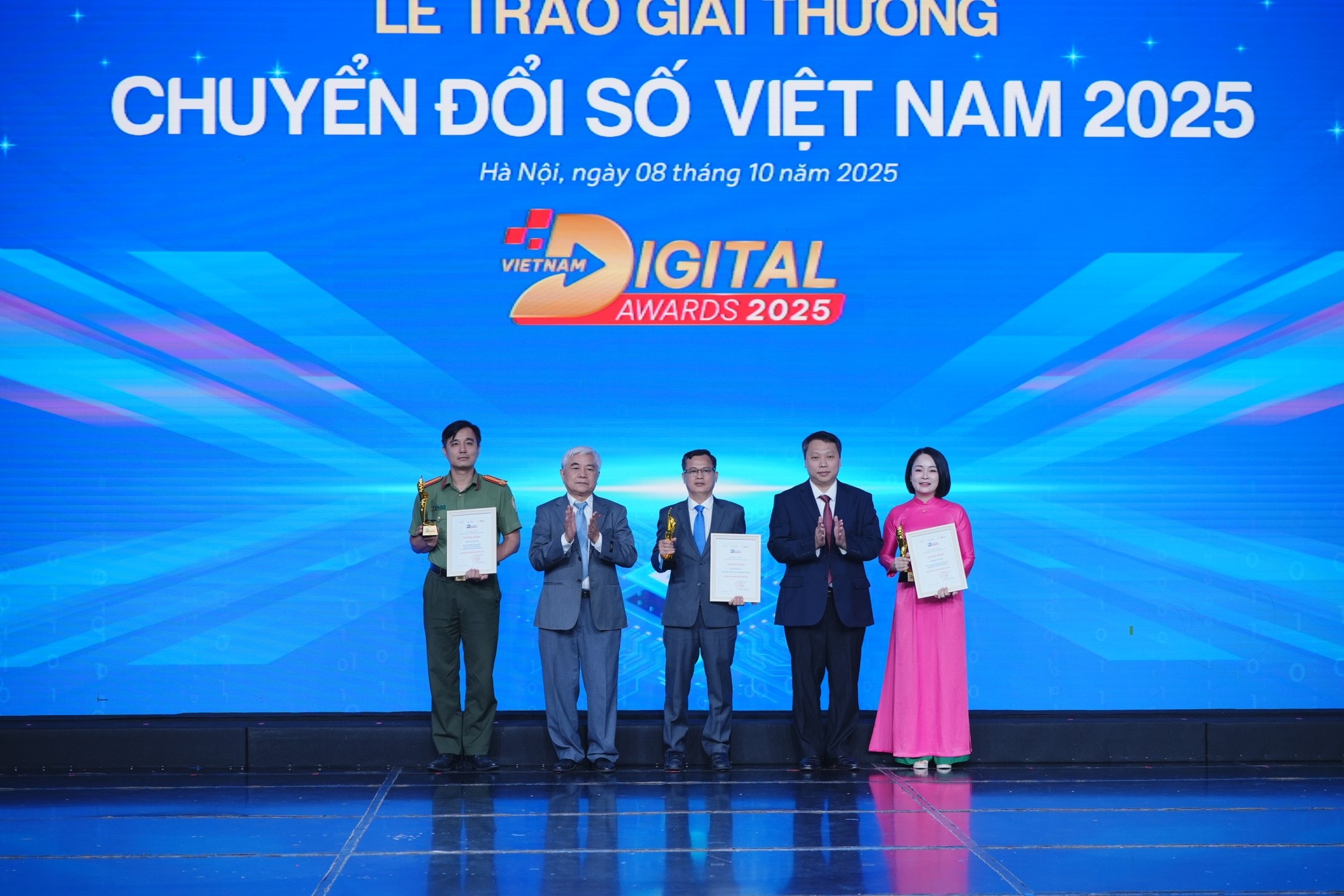3-ca-nhan.jpg
