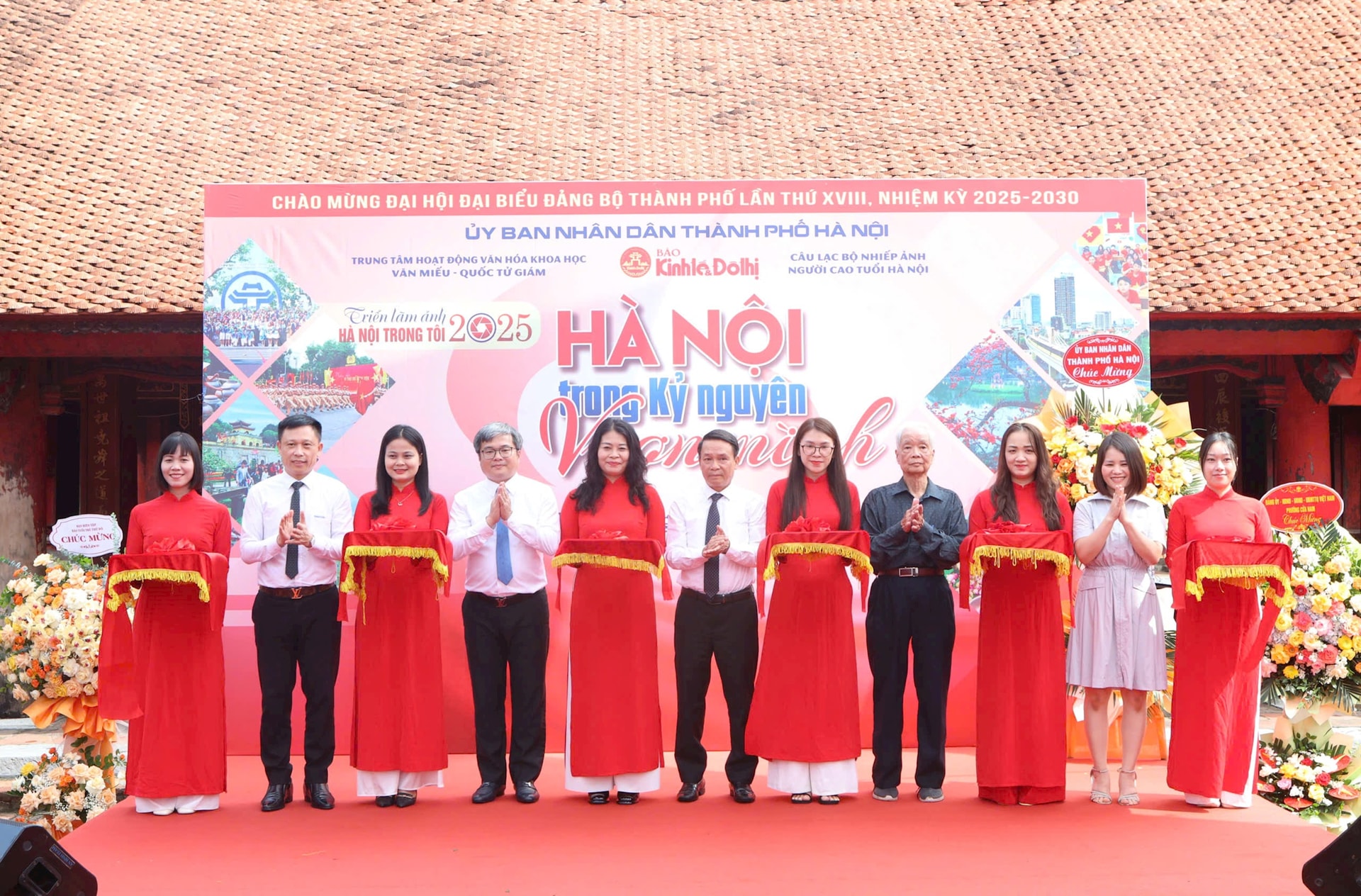 ha-noi-trong-toi-khai-mac.jpg