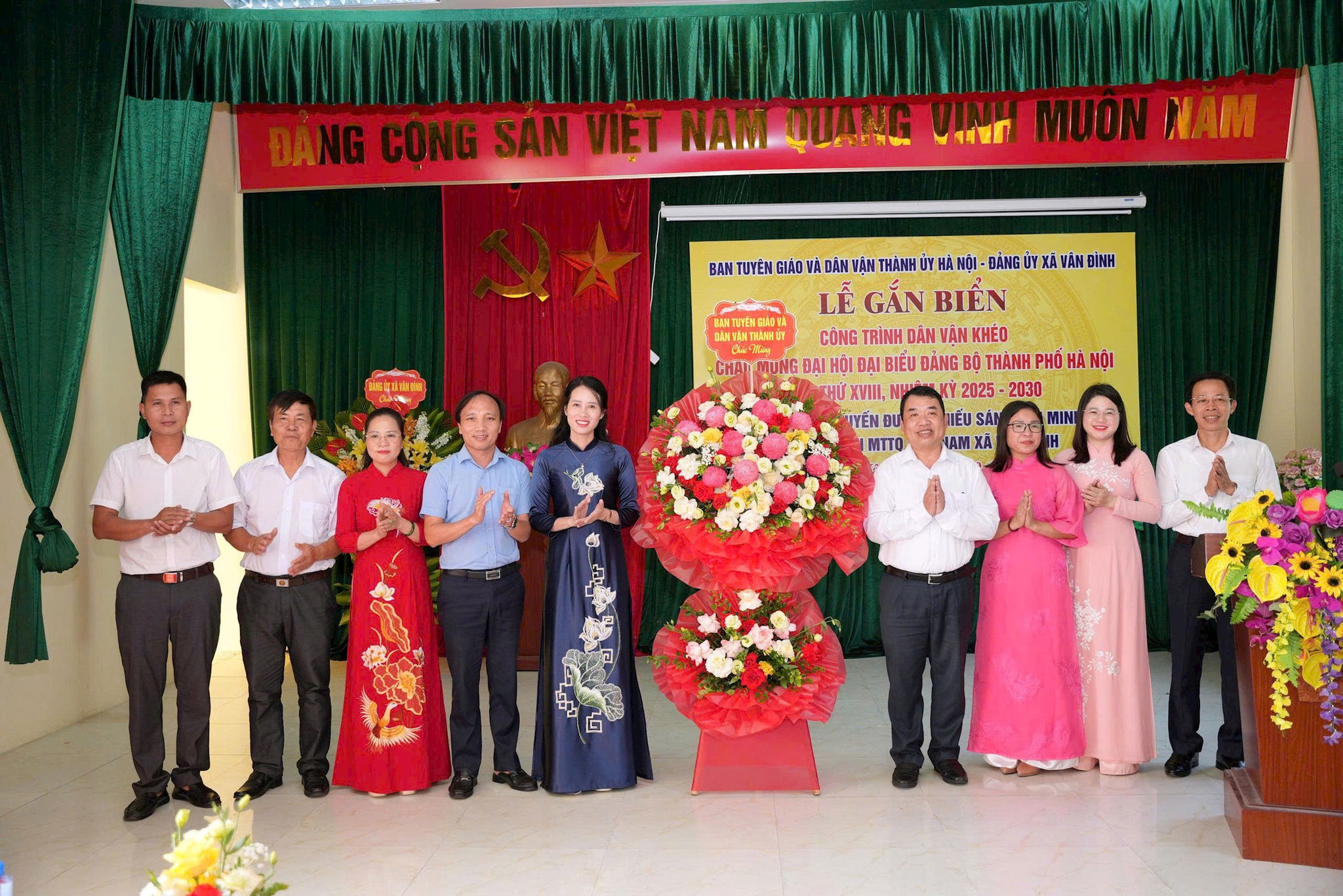 van-dinh.jpg