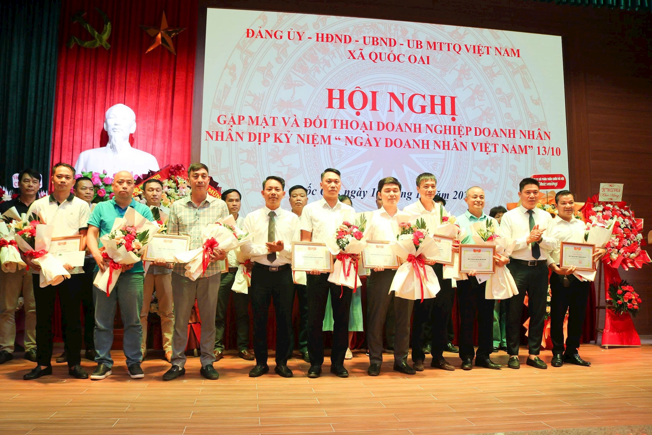quoc-oai4.jpg