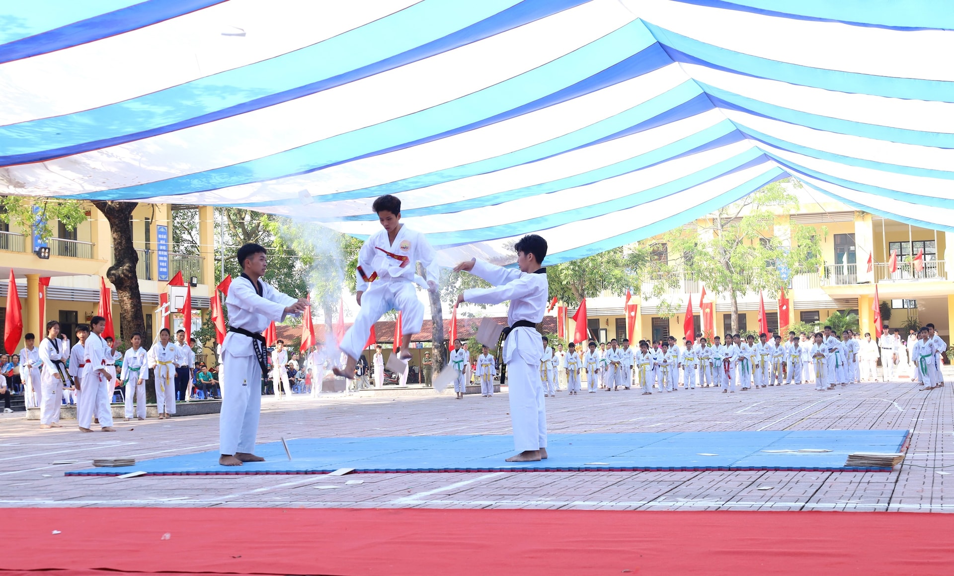 ហុង-សុន-77.jpg