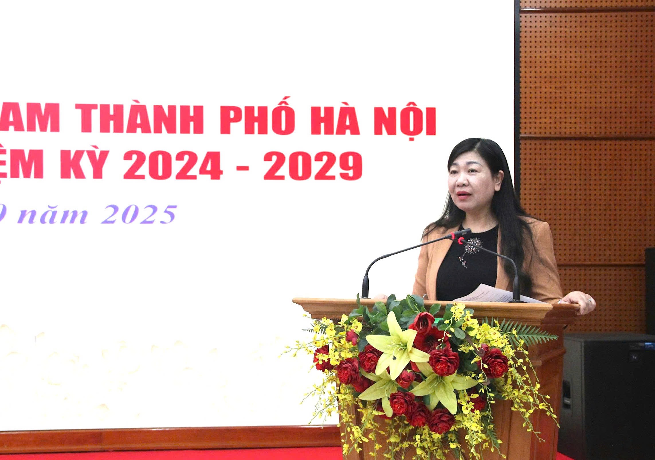 chi-lan-huong(1).jpg
