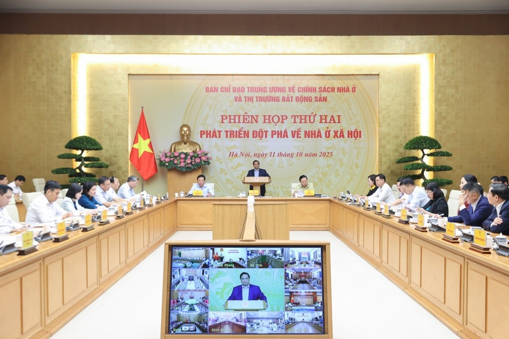 Thủ tướng Phạm Minh Chính, Trưởng Ban Chỉ đạo Trung ương về chính sách nhà ở và thị trường bất động sản, chủ trì phiên họp thứ hai của Ban Chỉ đạo - Ảnh: VGP/Nhật Bắc