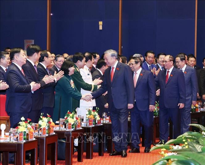 Tổng Bí thư Tô Lâm cùng các đại biểu tham dự Đại hội đại biểu Đảng bộ Chính phủ lần thứ I, nhiệm kỳ 2025-2030. Ảnh: Nhật Bắc