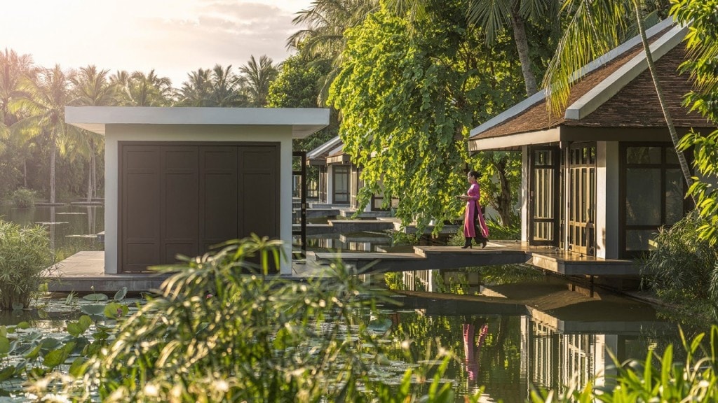 Heart of the Earth Spa của khu nghỉ dưỡng là nơi vừa được vinh danh tại Giải thưởng SpaChina 2025, mỗi liệu pháp đều khởi nguồn từ triết lý của thiền sư Thích Nhất Hạnh, khơi mở sự kết nối hài hòa giữa con người và thiên nhiên.