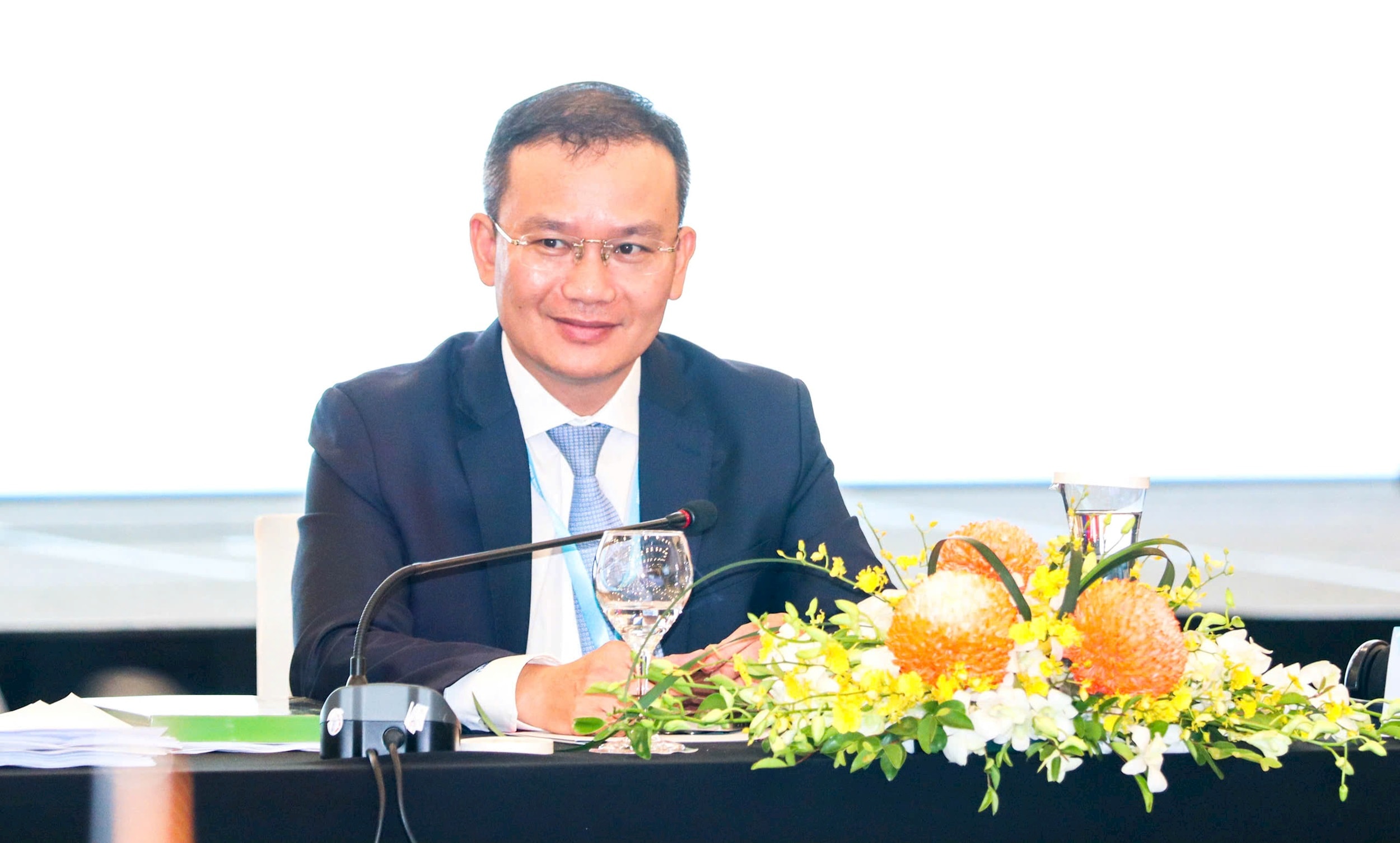 14-ong-nguyen-hong-minh.jpg
