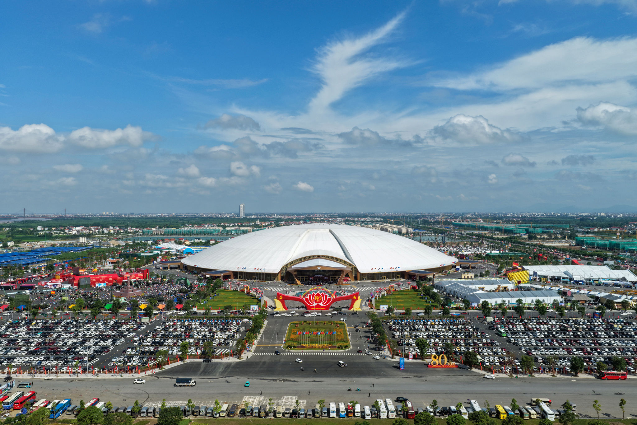 trung-tam-trien-lam.jpg